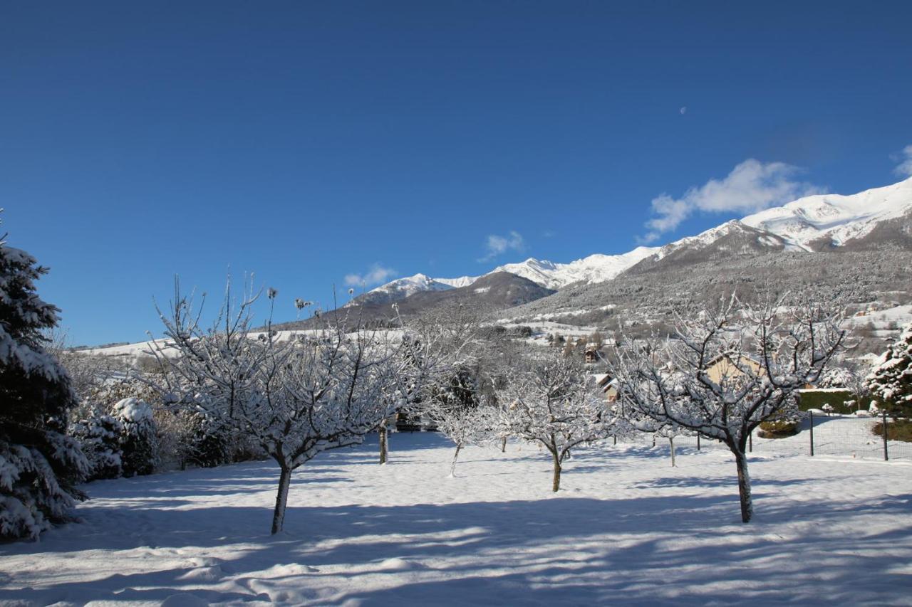 Chambres d'hôtes Les Peschiers Châteauroux-les-Alpes Extérieur photo